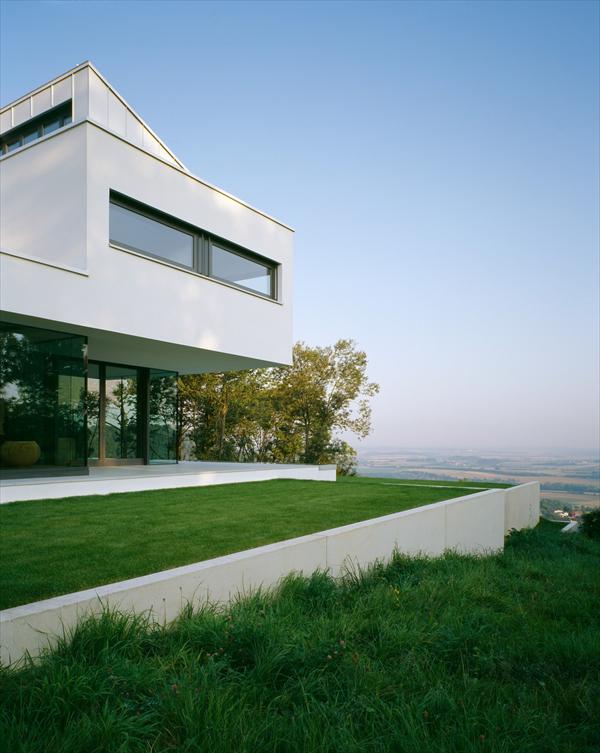 Modern House P by Philipp Architekten, Germany
